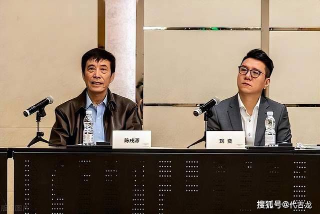她也知道，叶辰已经结过婚了，自己老是这么上赶着跟他走很近，确实有些不太合适，现在被大伯这么一说，自然是更加的无地自容。